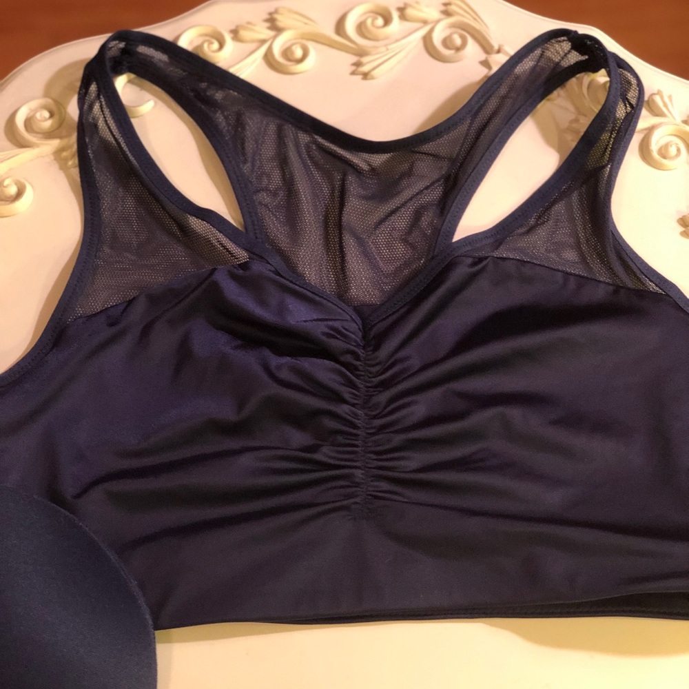 True & Co Razorback bra L😍